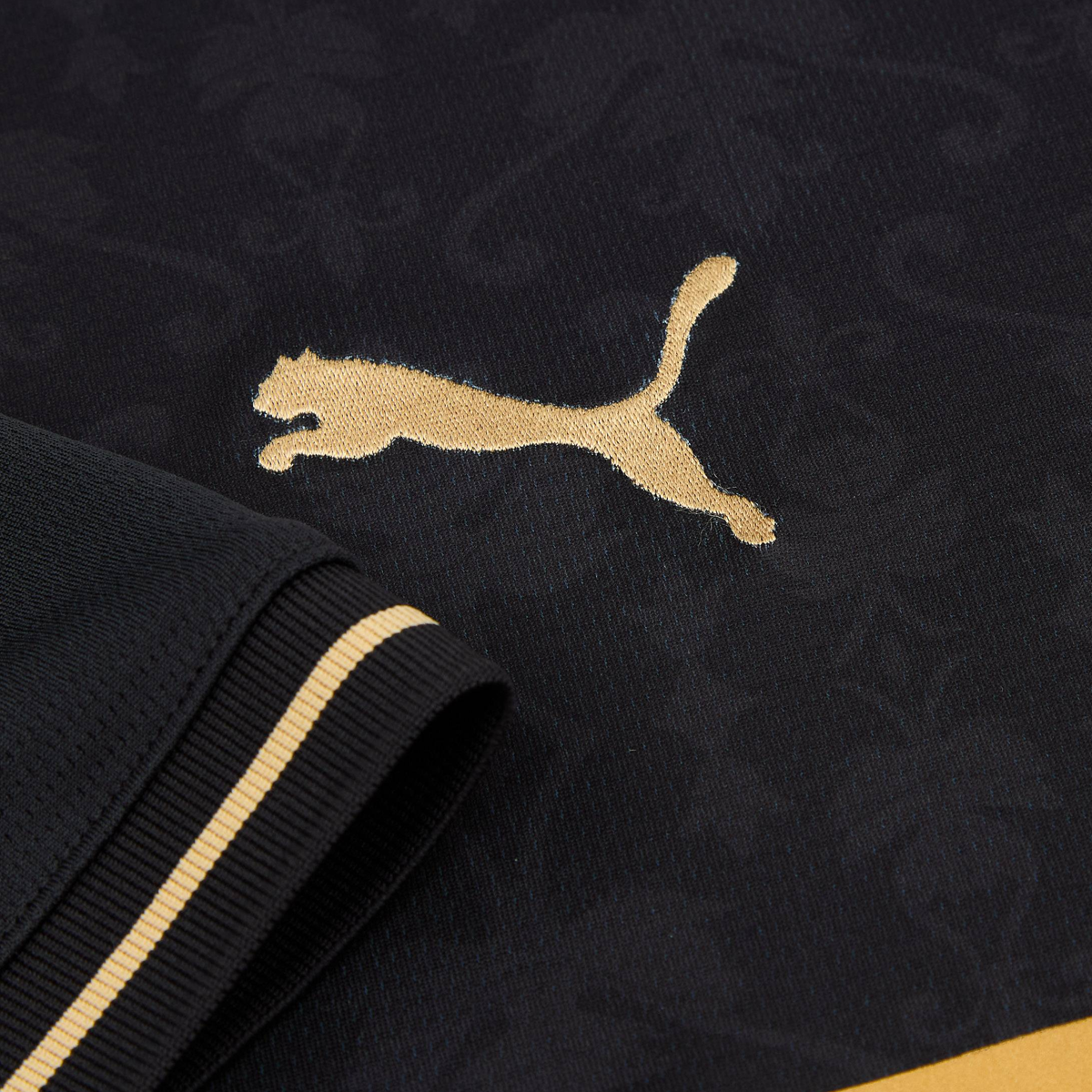 2024-25 Valencia CF Away Kit