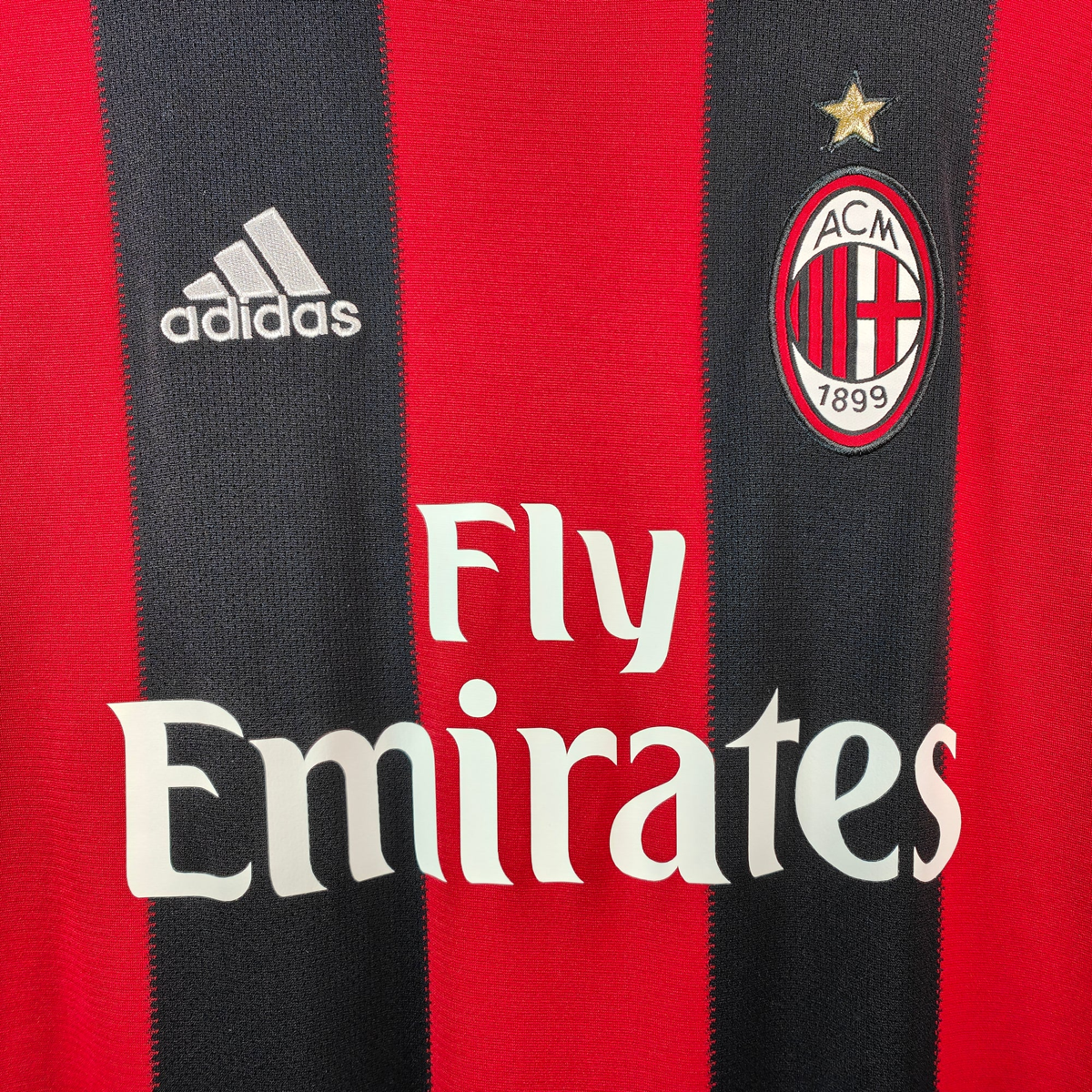 2010-11 AC Milan Home Kit