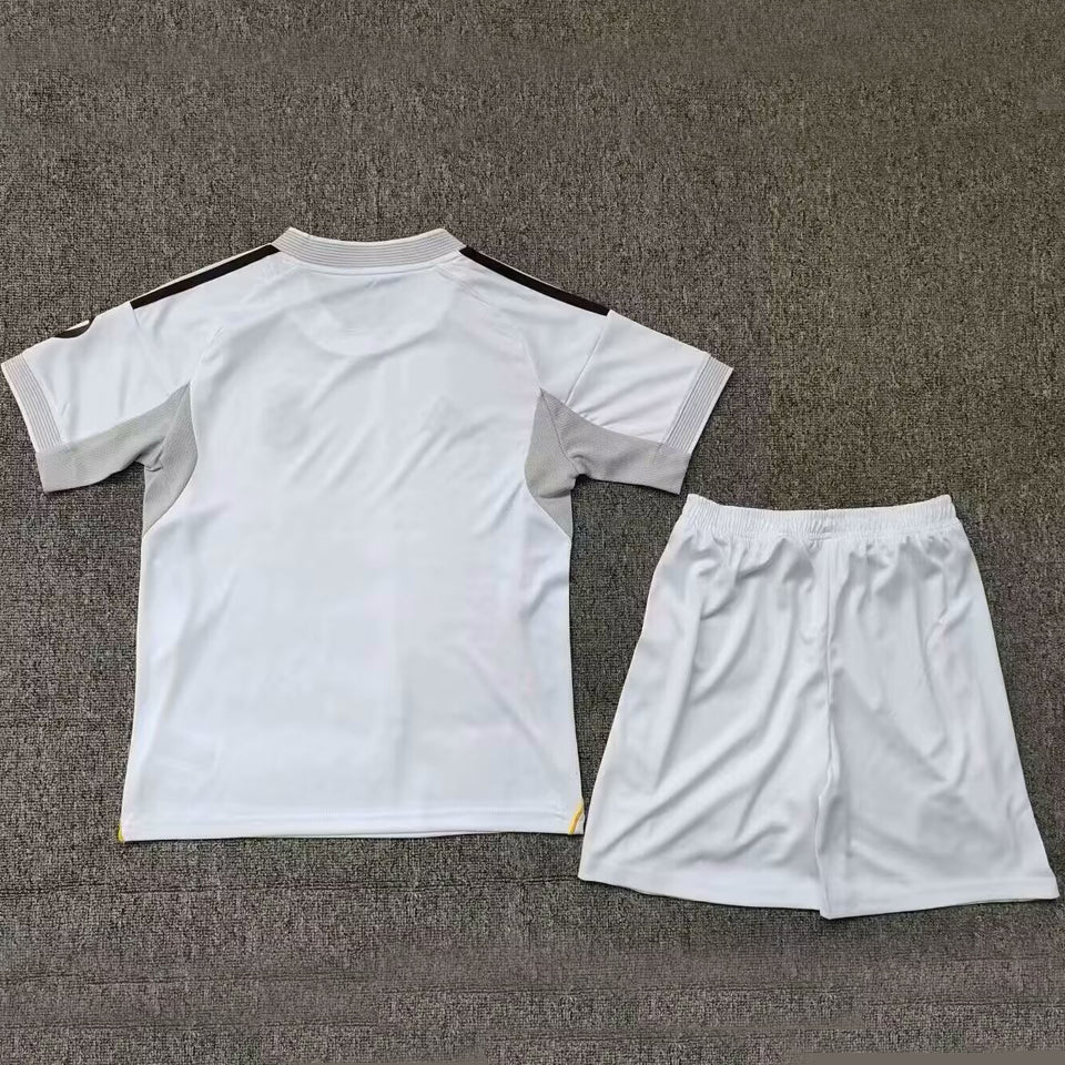 2025/26 Real Madrid Home Short Sleeve Jersey for Kids